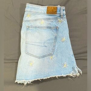 American Eagle Floral Mom Shorts